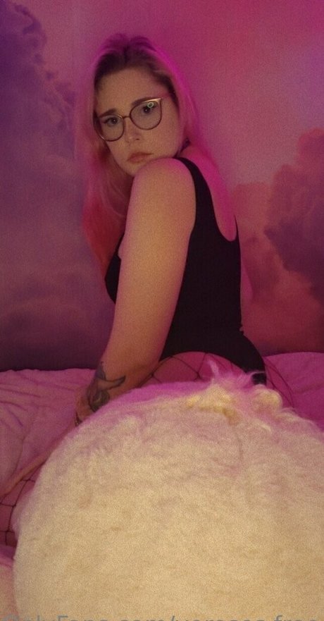 veroses free nude star photos