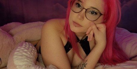 veroses free nudes model pictures