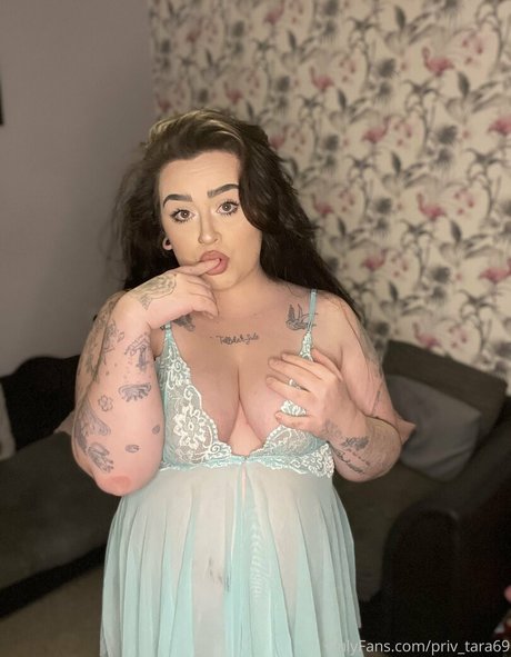 priv tara69 model nude img