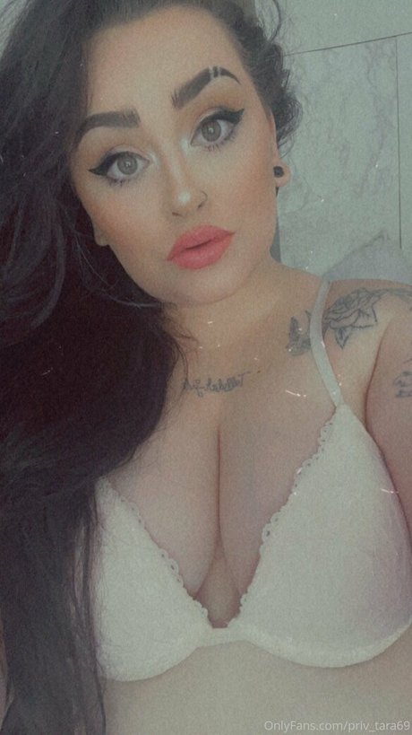 priv tara69 erotic actress photo