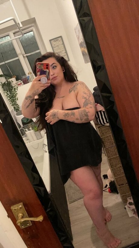 priv tara69 pornographic model archive