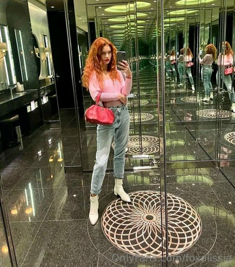 foxalissia high quality star picture