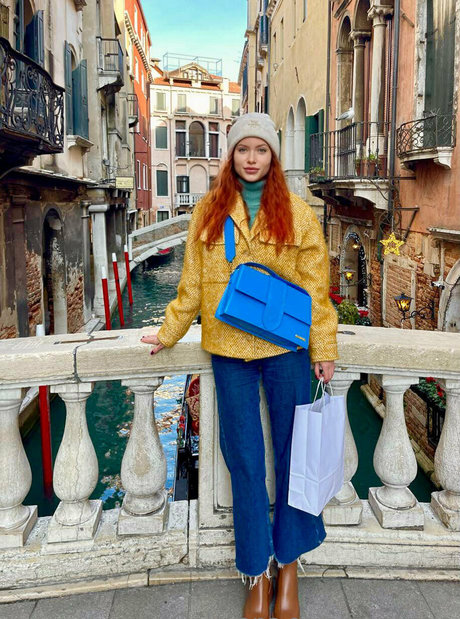 foxalissia erotic actress img