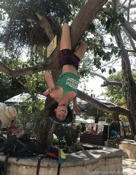 lizbecheeky beautiful star pics