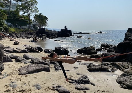 lizbecheeky model hd image