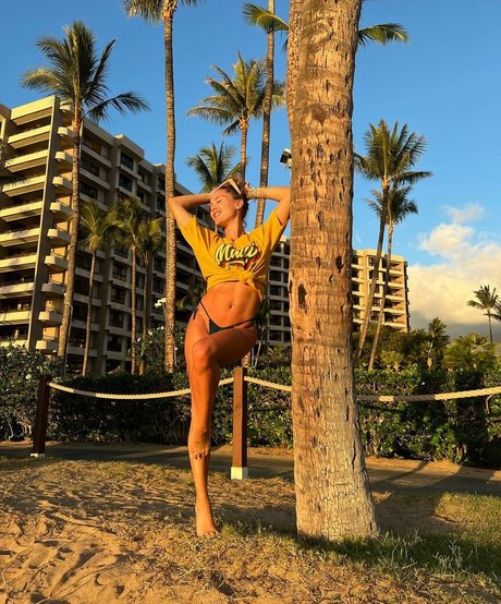 black femboy onlyfans best picture