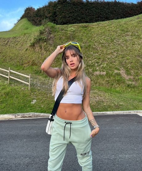 Mally Restrepo model hot images