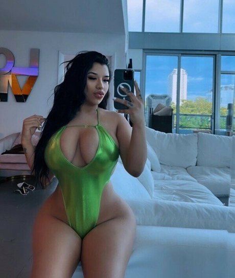 badlittleshawty star erotic pics