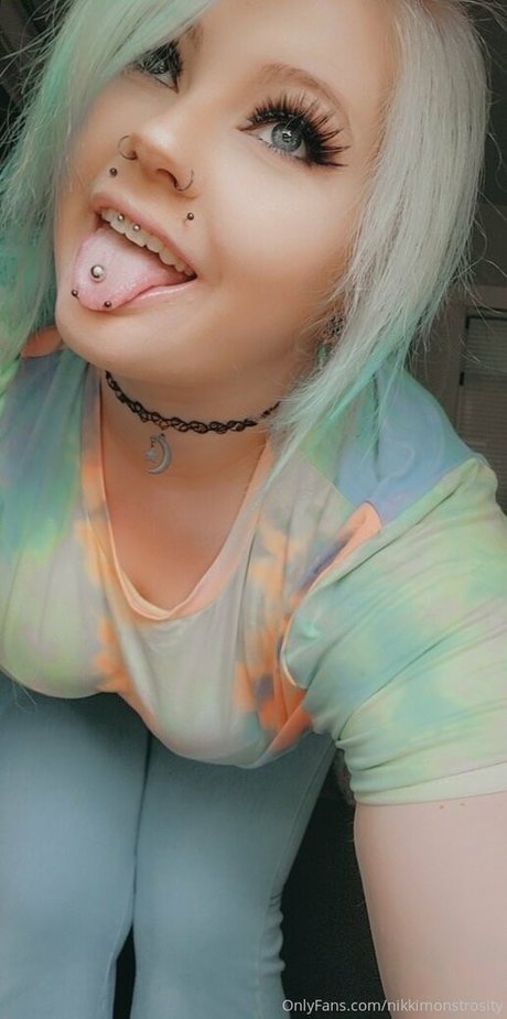 nikkimonstrosity pornstar hot pictures