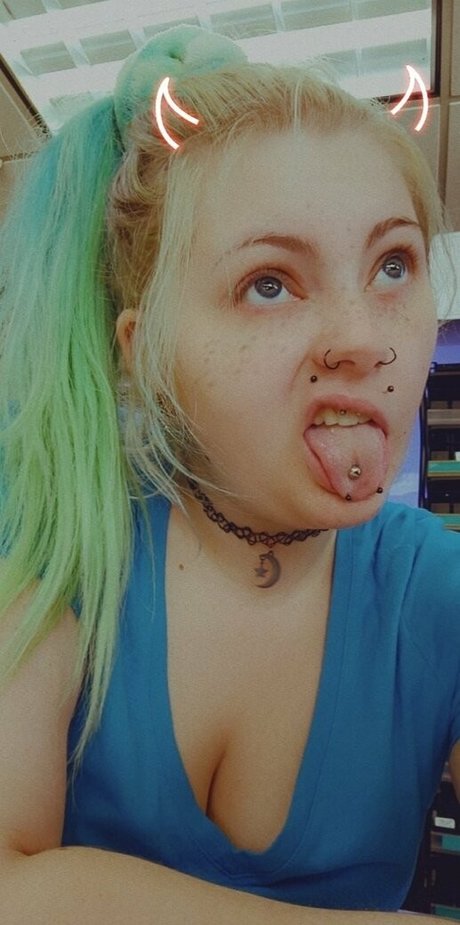 nikkimonstrosity model perfect pictures