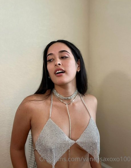 vanessaxoxo100 model sexy picture