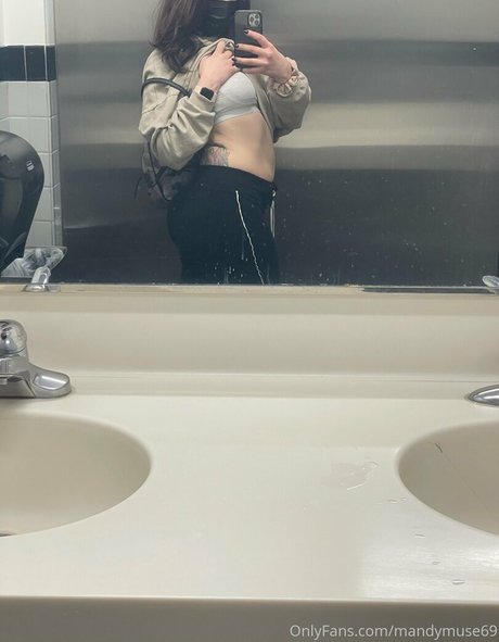 mandymuse69 model adult pic