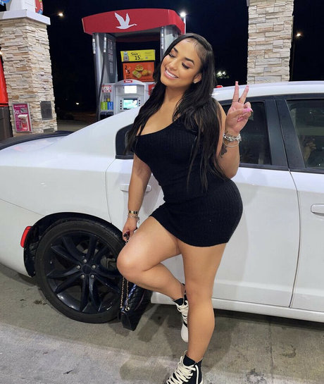 Gabbyamourr model sexy photo