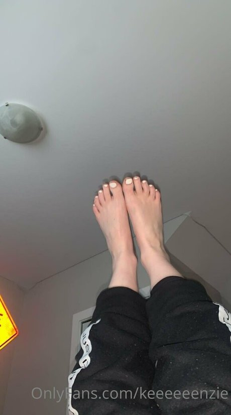 Brunettebhabie sex model gallery