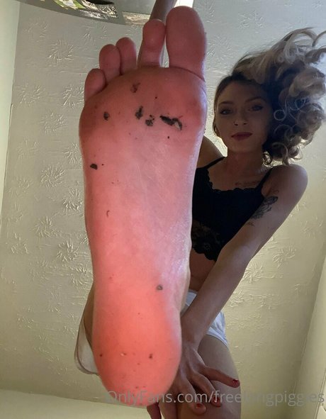 freelongpiggies nudes pornstar pic