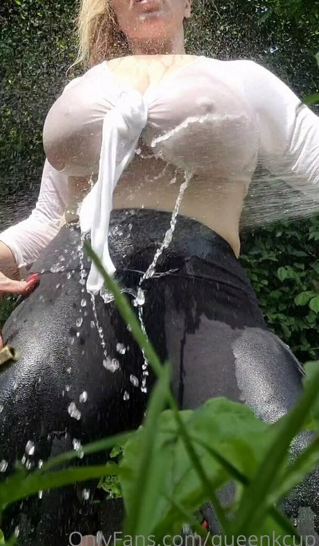 queenkcup exclusive actress images