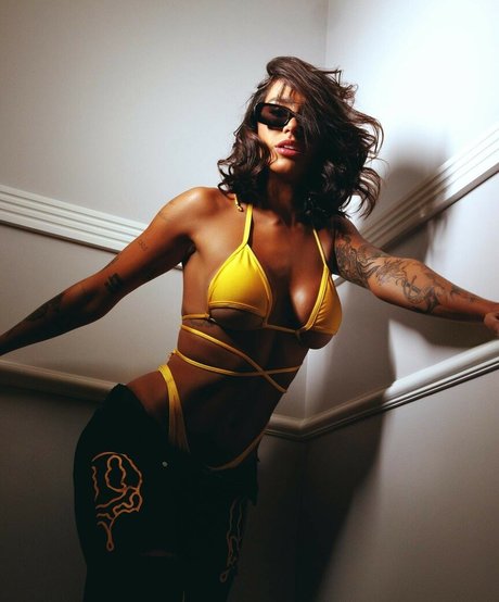 Any Borges model naked pics