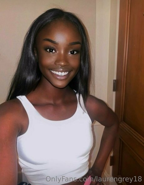 laurengrey18 model free photos