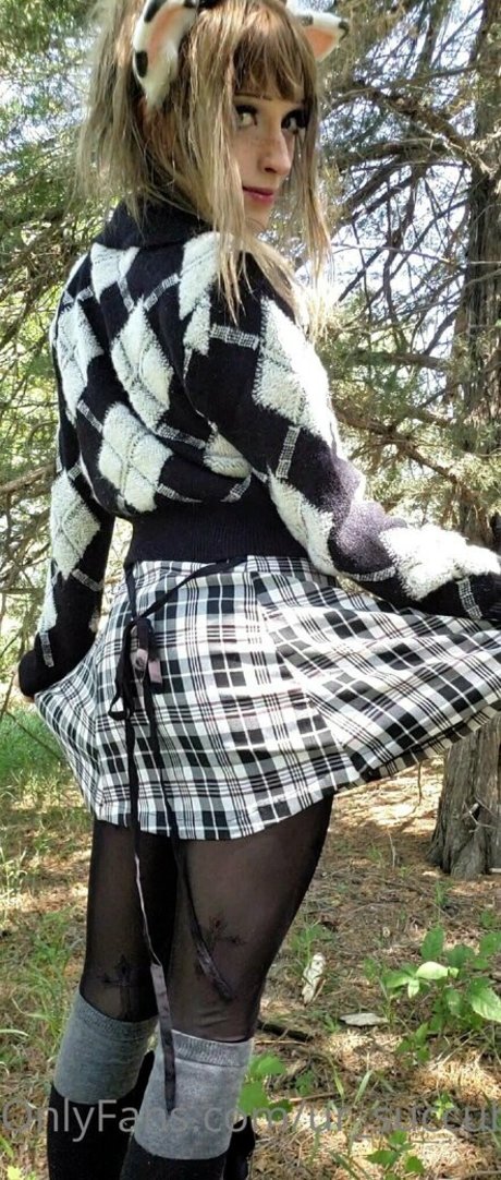 ur succubus gf sexy model pics