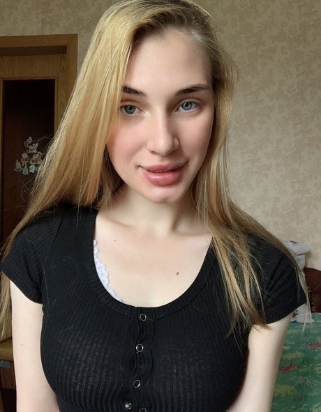 Valerycat hot actress img