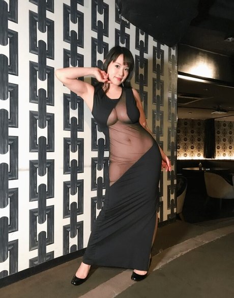 Omochan exclusive pornstar pictures