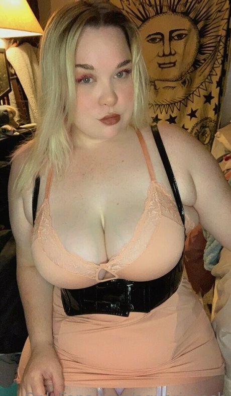 aquariusash beautiful pornstar pic