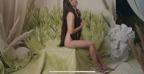 Scout Willis beautiful pornstar gallery