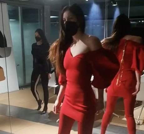 Scout Willis star pornographic images