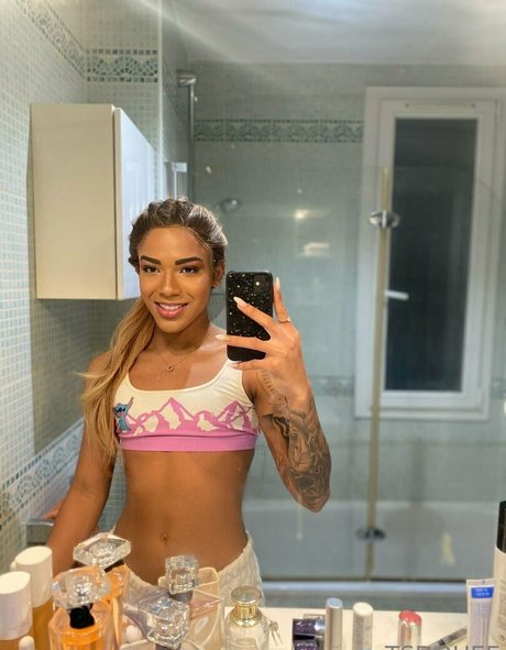 tsdouee ofc actress image