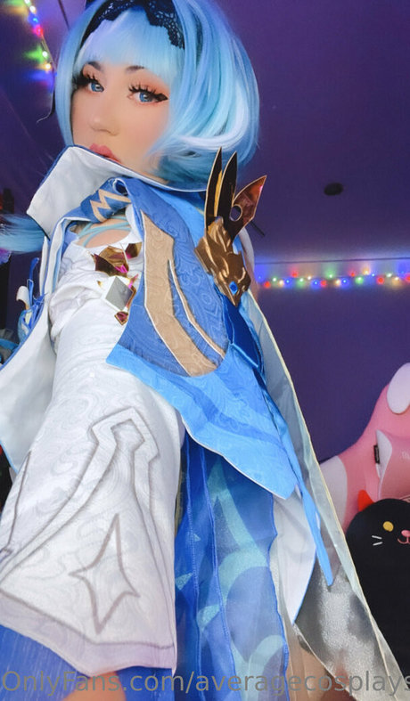 averagecosplays model pretty pictures