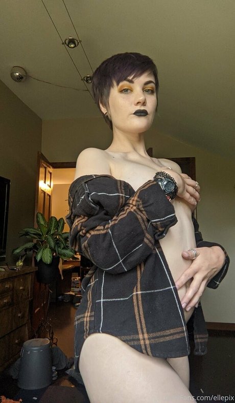 ellepix hd pornstar image