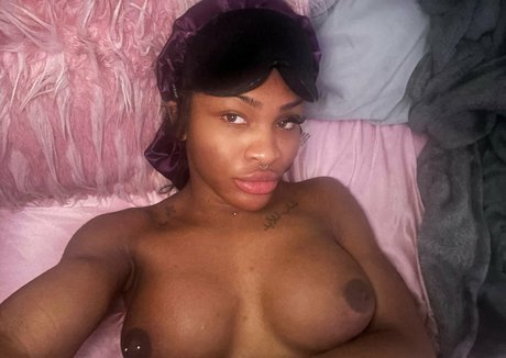 milandior3 art actress image