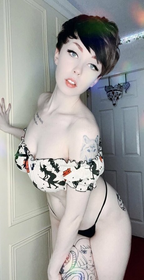 Emberwolf pornstar nudes gallery