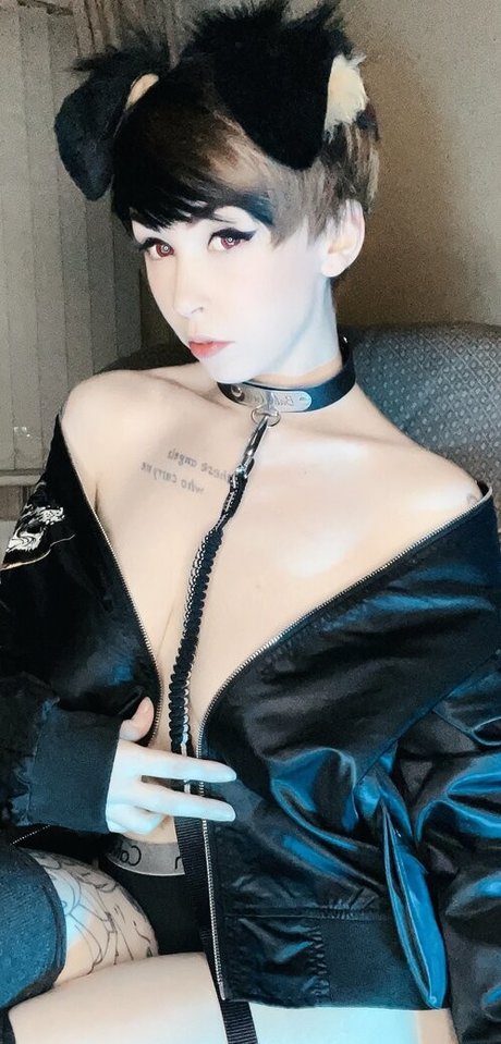 Emberwolf high quality model pics