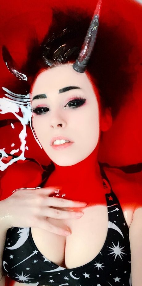 Emberwolf Profile pic