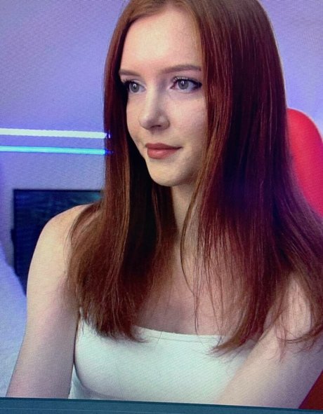 foxperryunofficial pornstar hot gallery