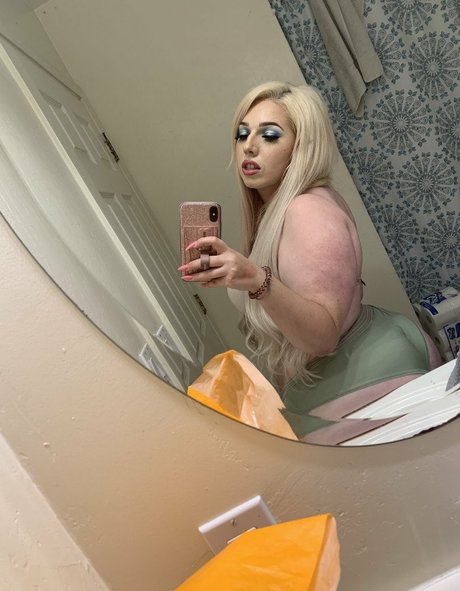 pixiechickxoxo pretty actress pics