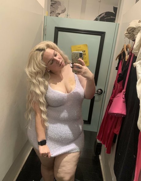 pixiechickxoxo adult model archive