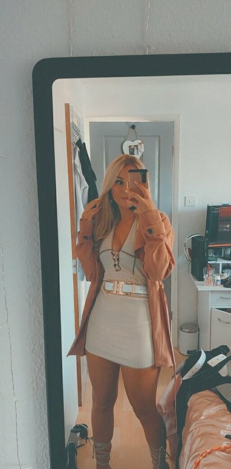 hannahnicolefitness model hot picture