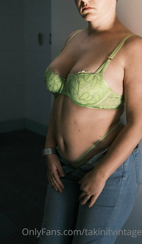 takinitvintage top model pics