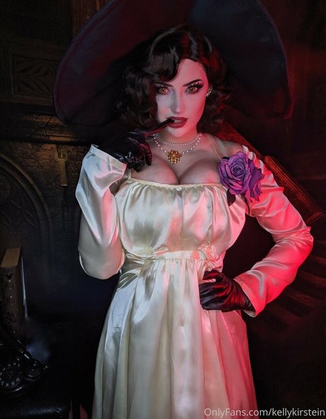 kellykirstein pretty actress image