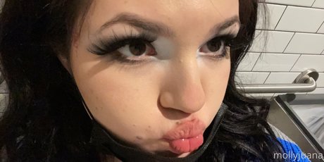 mollyjuana nudes pornstar pic
