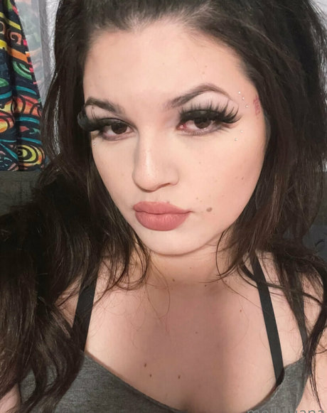 mollyjuana nice actress photo