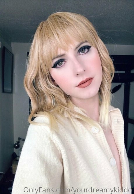 yourdreamykiddo pornographic actress image