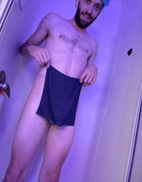 allenbl00 pornstar nude photo