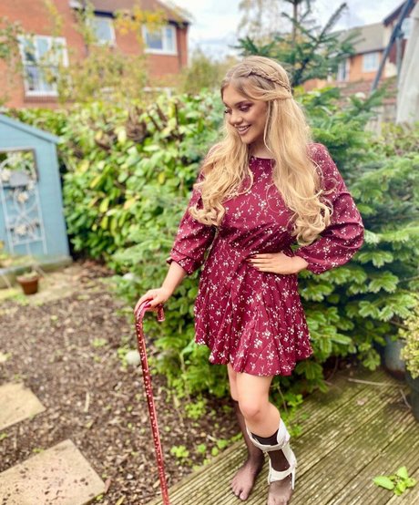 Lucy May Dawson model perfect photo