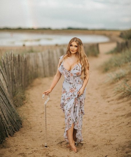 Lucy May Dawson pornstar hd gallery