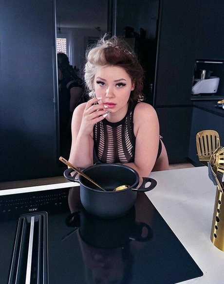 Akkcess exclusive star photos