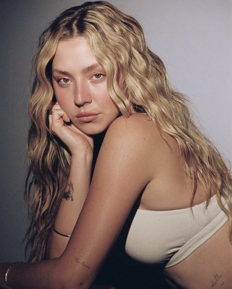 Luna Montana pornstar nudes galleries