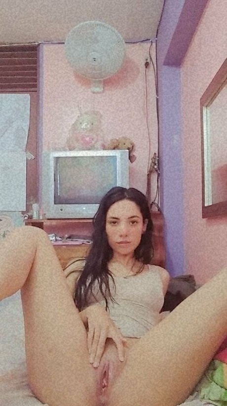 kamik4ze nudes model photo